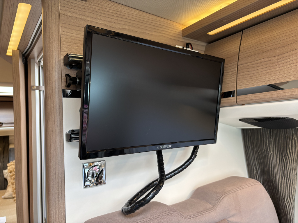 Carthago Malibu Van Charming GT 600 DB AUTOMAAT ENKELE BEDDEN 5.99M EURO 6 foto: 18