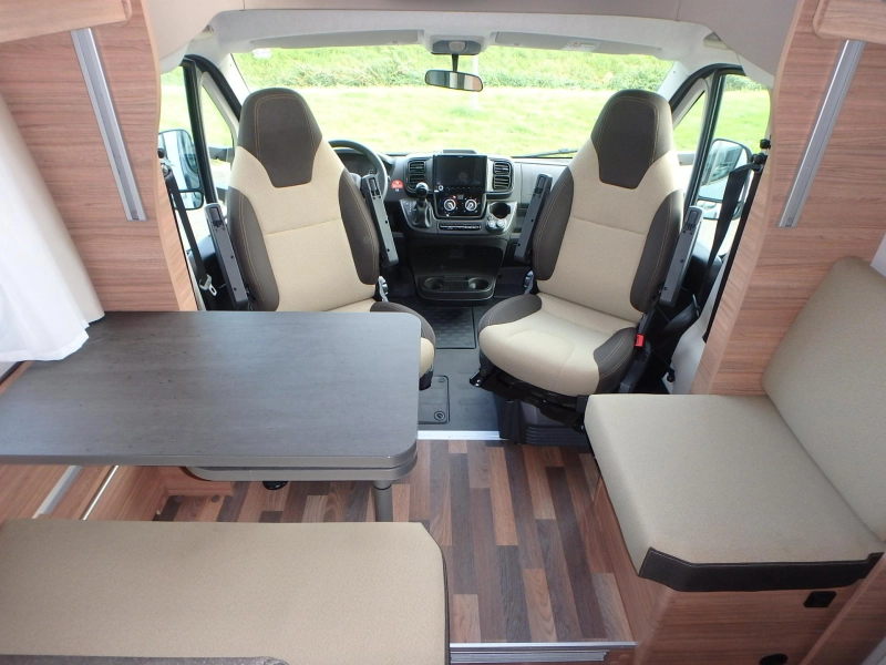 Weinsberg CaraSuite 700 ME foto: 12