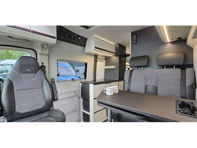 Adria Twin 640 SGX Sports photo : 10