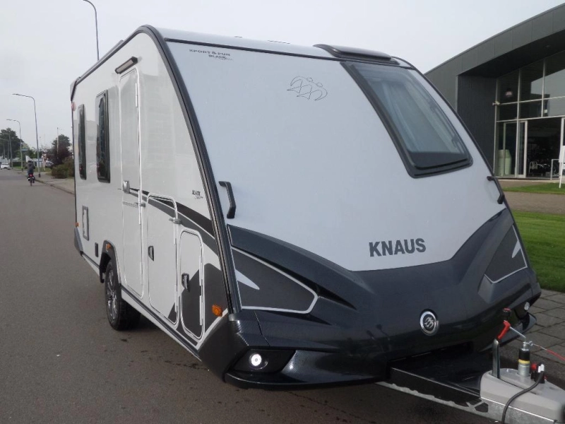 Knaus Sport en Fun 480 QL mover, air conditioning, air tent photo: 8