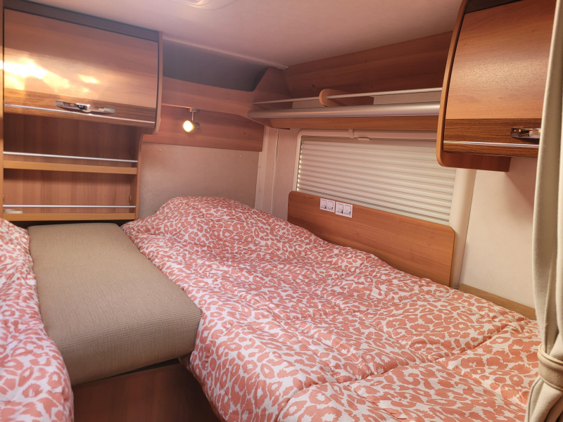 Hymer Van 562 Silverline foto: 17