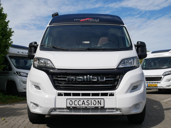Carthago Malibu Van 640 LE Charming GT, 6.40 Meter Buscamper, Lengtebedden Foto: 1