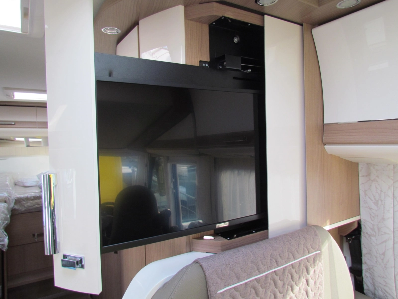 Malibu T 430 KB LE L&auml;ngs-/Hubbett Automatik Foto: 9