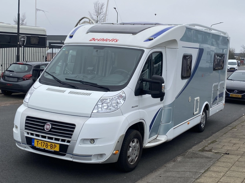 Dethleffs Advantage 6611 T Einzelbetten VOLL Klimaanlage Foto: 4