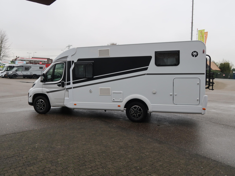 Sunlight V67S Adventure HOGE KOELKAST/ 2X1 BED!!  foto: 17