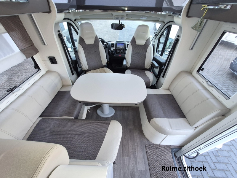 Chausson Welcome 737 Schotel-Levelsysteem-airc  foto: 4