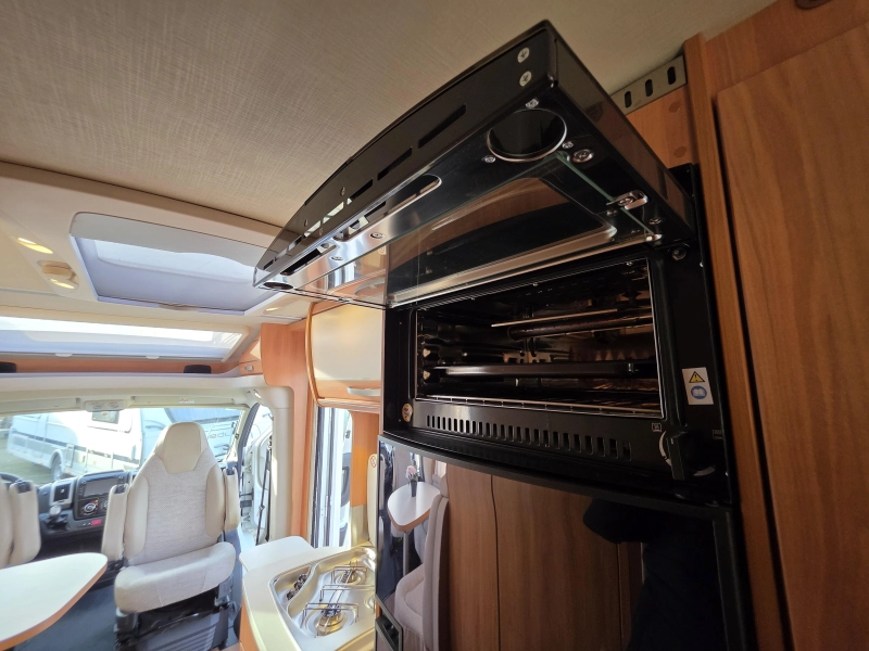 Hymer Exsis-T 588 Autom&aacute;tico 150CV 2017 foto: 14