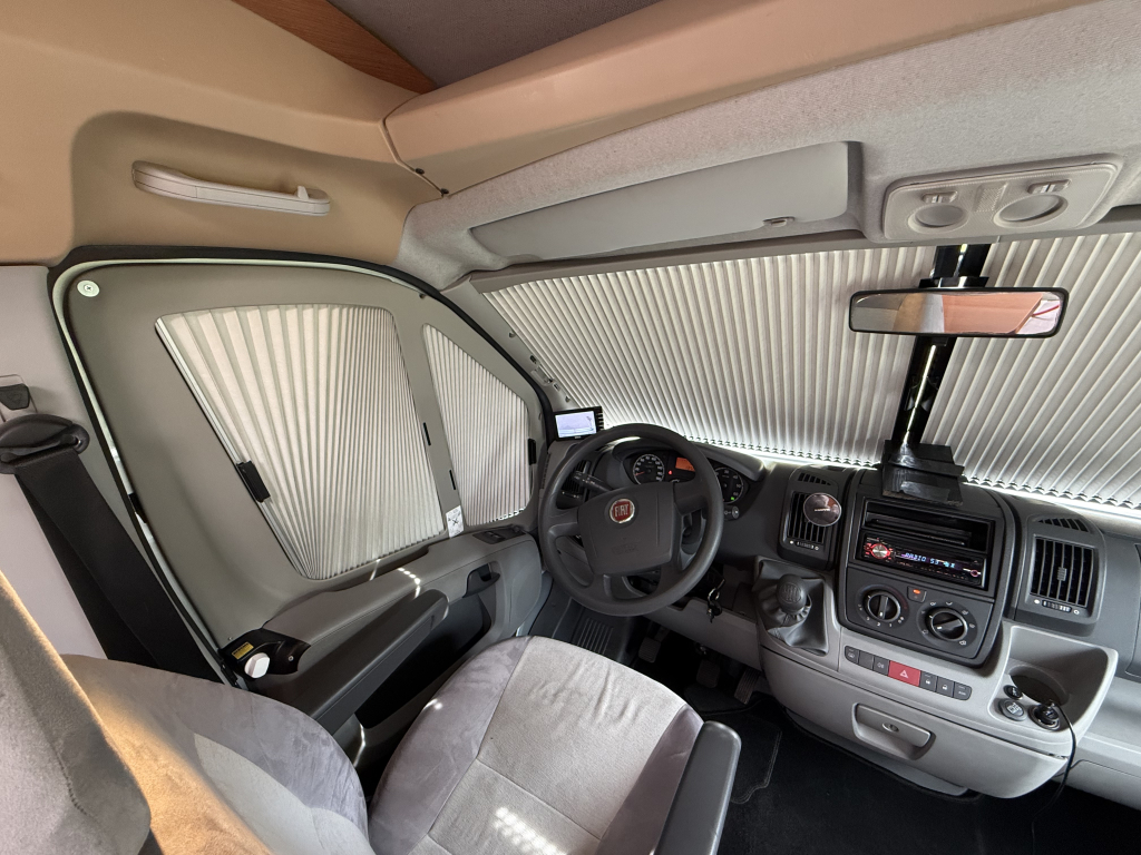 KNAUS Sun ti 650 Meg photo: 15