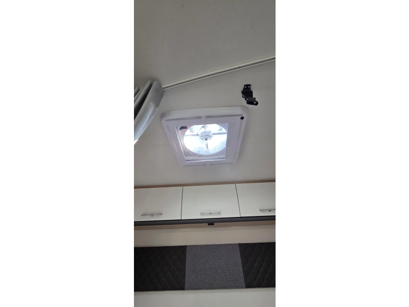 Sunlight T 65 T65 gepflegtes 4 Pers. Wohnmobil Foto: 12