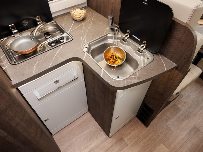 Benimar Tessoro 496 NU MET €15.000 KORTING  foto: 9
