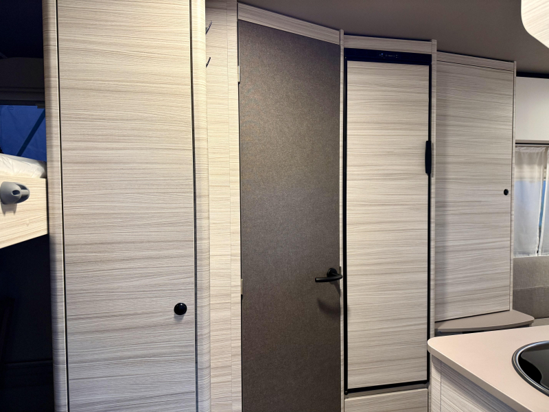 Dethleffs C'Joy Active 480 QLK litera foto: 14