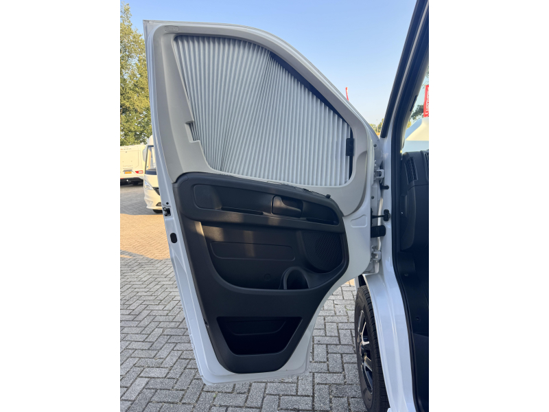 Knaus Van TI Vansation 550 MF foto: 6