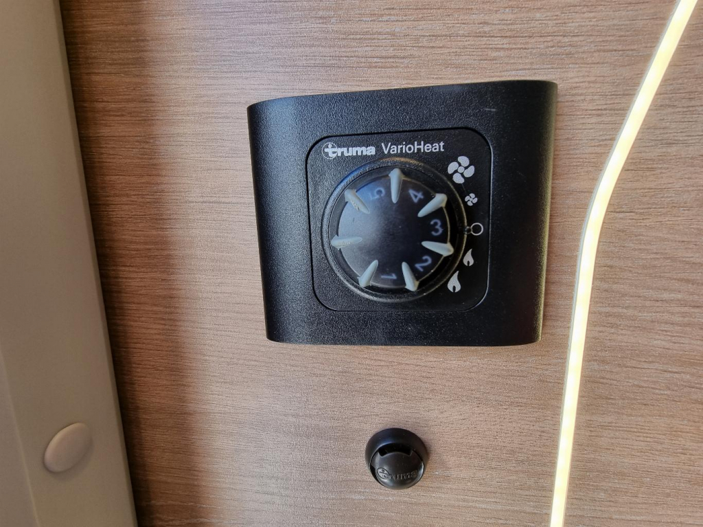 Knaus Sudwind 450 FU 60 Years edition foto: 21