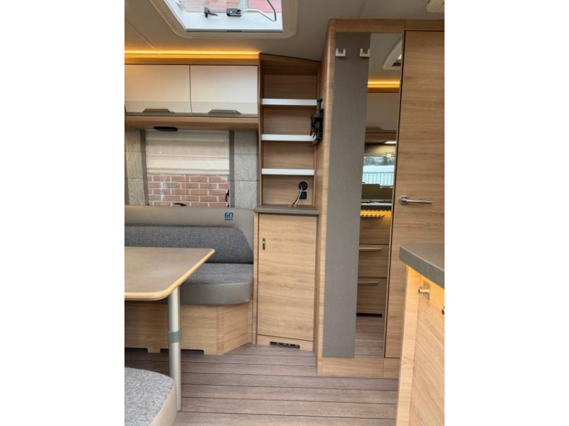 Knaus Sudwind 60 Years 460 EU Incl. Mover y Toldo foto: 11