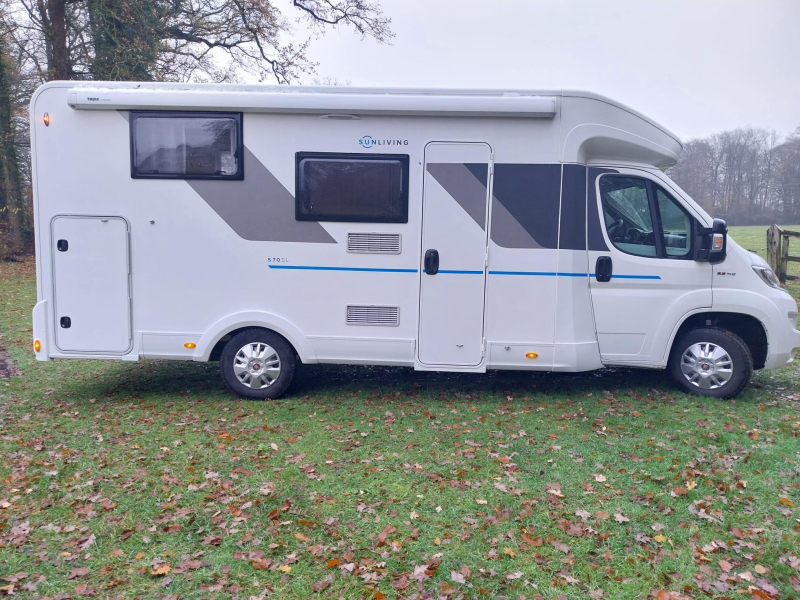 Sun Living S 70 SL 5 pers. en maar 65150 km  foto: 5