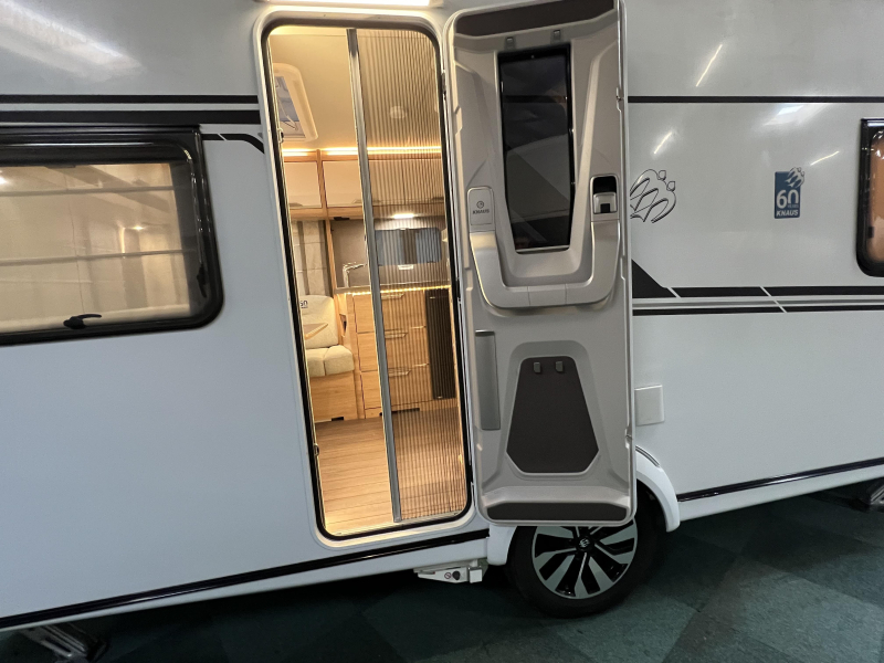 Knaus Sudwind 450 FU  foto: 13