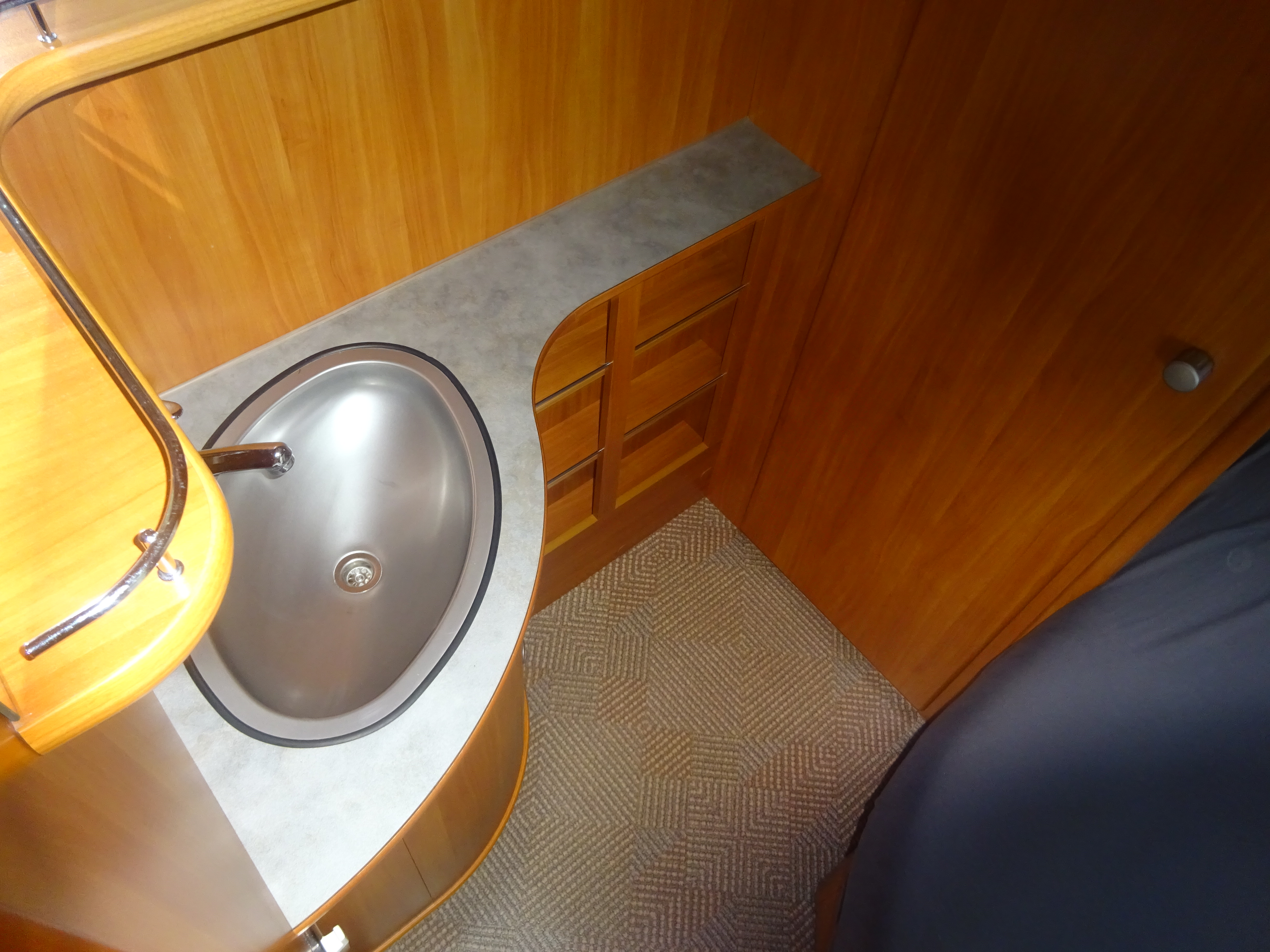 Dethleffs Beduin 510 DB Frans Bed en Rondzit  Zeer Mooie Caravan foto: 14