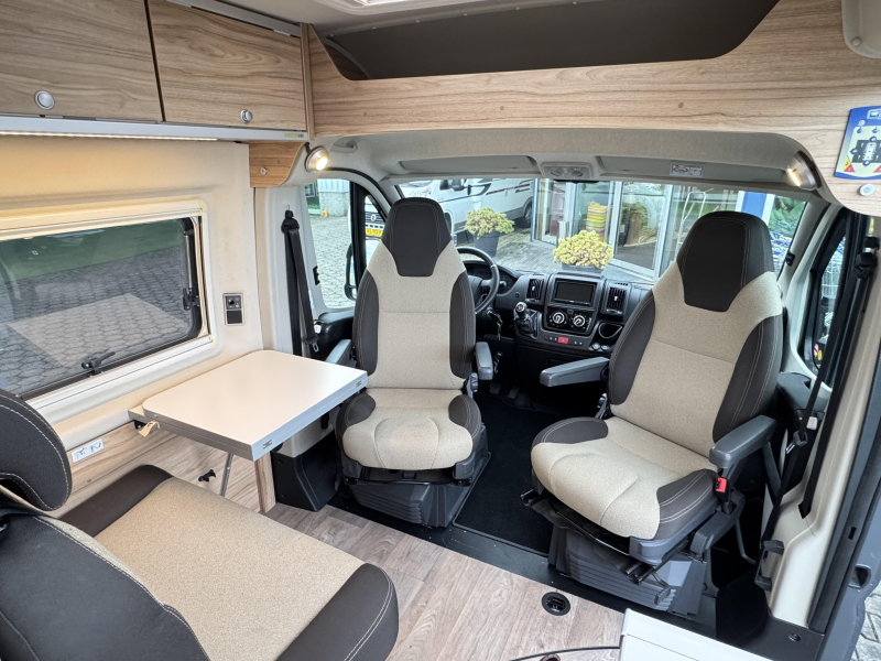 Hymer Yellowstone 640 - Lit long de 205 cm ! - photo : 2