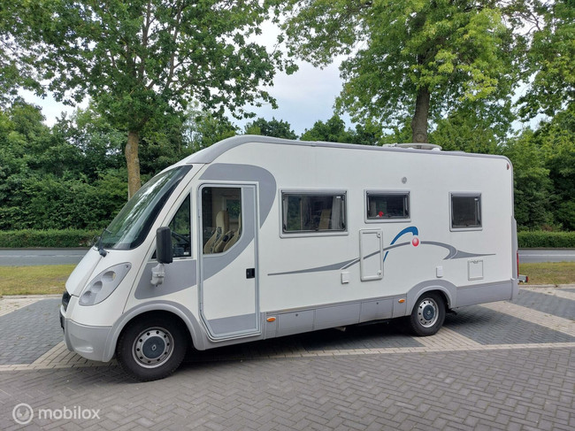 Adria Adria Vision I 677 SP 97dkm! NAP 2x Airco Hefbed 2x Zonnepaneel photo: 1