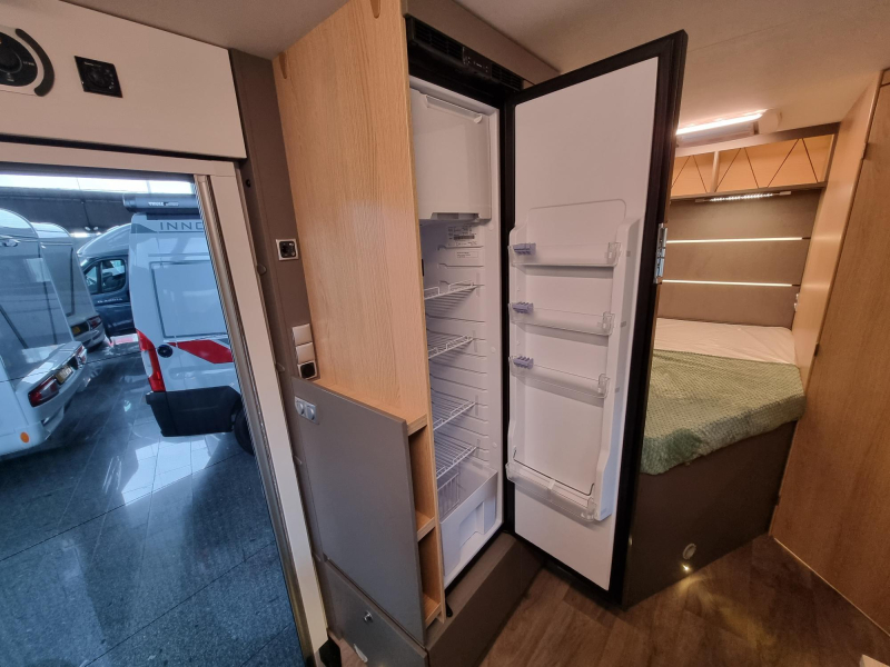 LMC Tourer 630 T 165 PS Foto: 12