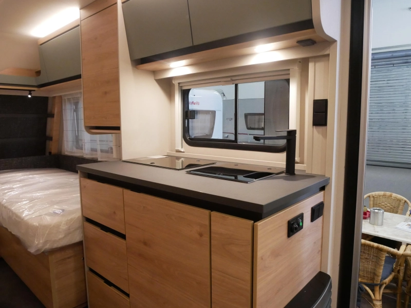 Dethleffs Camper 460 EL MOVER y AIRE ACONDICIONADO GRATIS foto: 7