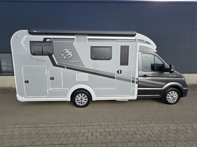 Knaus VAN TI PLUS 650 MEG PLATINUM SELECTION AUTOMATIK 180 PS NUR 16.866 KM !! KLIMAANLAGE LUFTFEDERUNG TV + SATELLIT L&Auml;NGSBETTEN DREHBARE ABNEHMBARE ANH&Auml;NGERKUPPLUNG Foto: 6