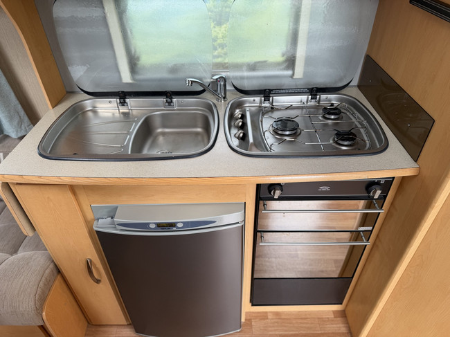 Elddis Avante 462 photo: 12