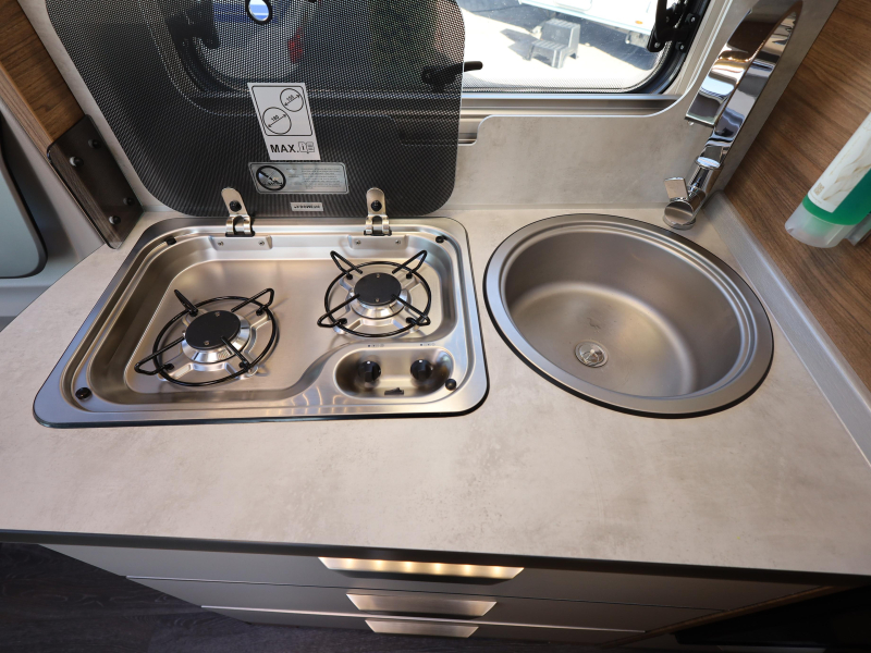 Knaus Van TI 640 MEG single beds | AUTOMATIC photo: 6