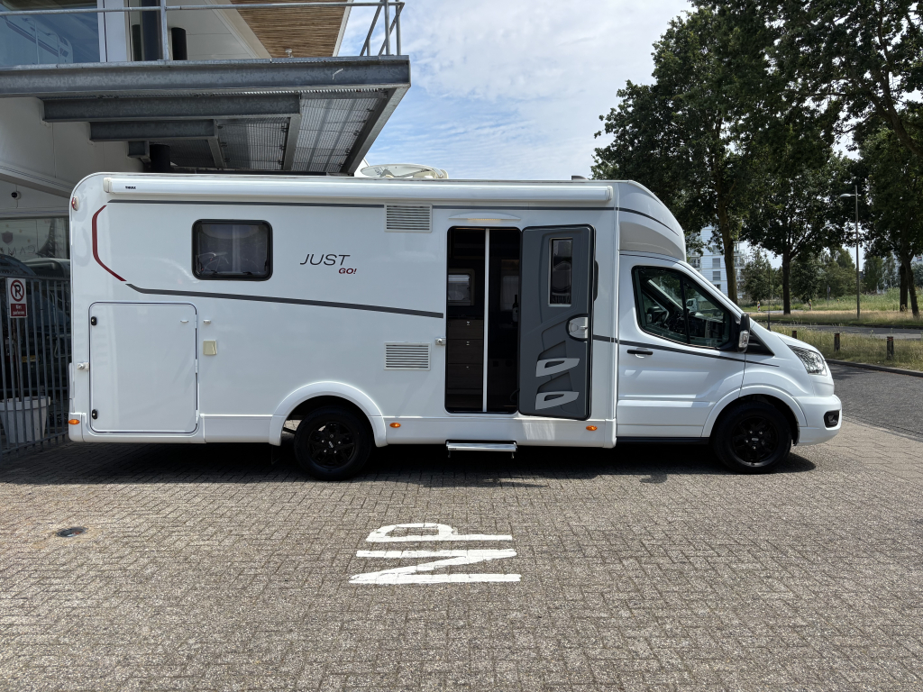 Dethleffs JUST GO QUEENSBED+HEFBED FACE TO FACE AUTOMAAT  foto: 4