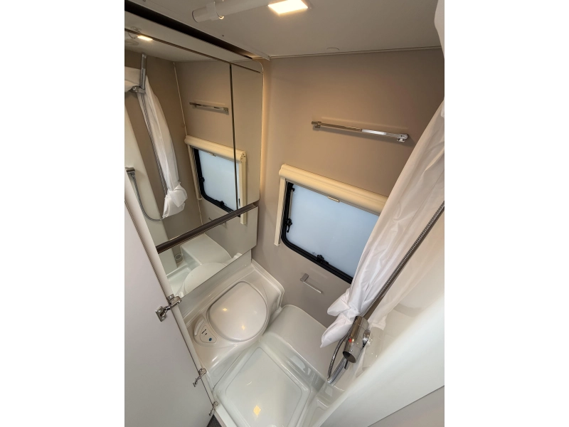 Adria Adora 542 UL Tr&egrave;s complet photo : 18
