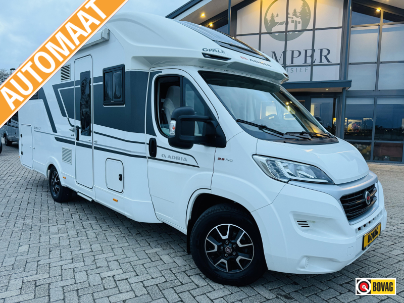 Adria Matrix Plus 670 DC Automaat Omvormer 
