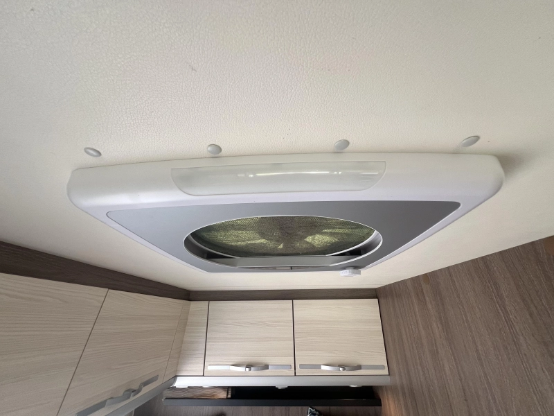 Bürstner Nexxo T 660 Origineel NL camper NAP  foto: 9
