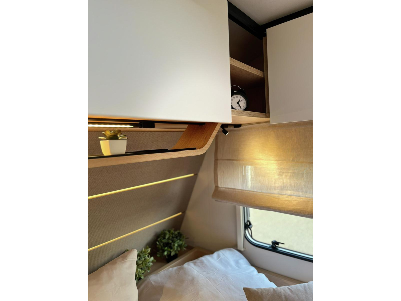 LMC Style 440 D modelo 2027, cama francesa foto: 37