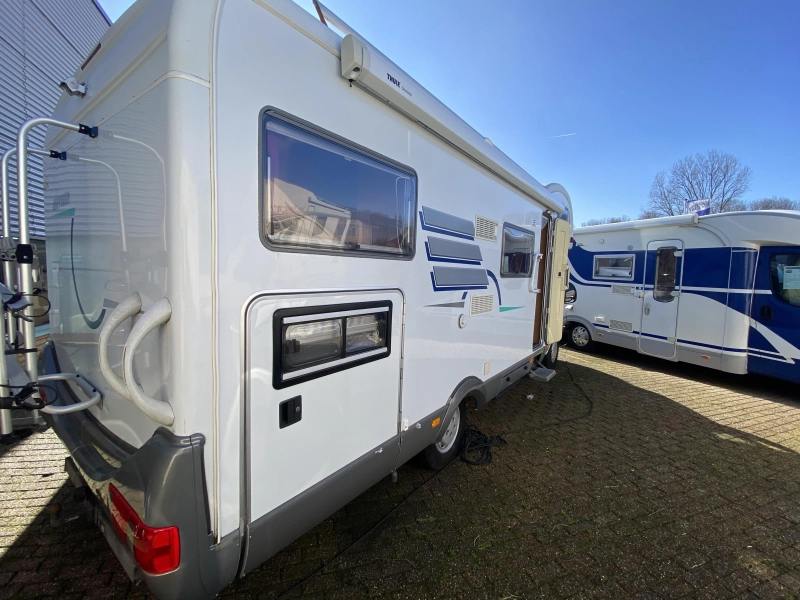 Hymer Camp 644 G 6 pers GROTE GARAGE 2,8  foto: 4
