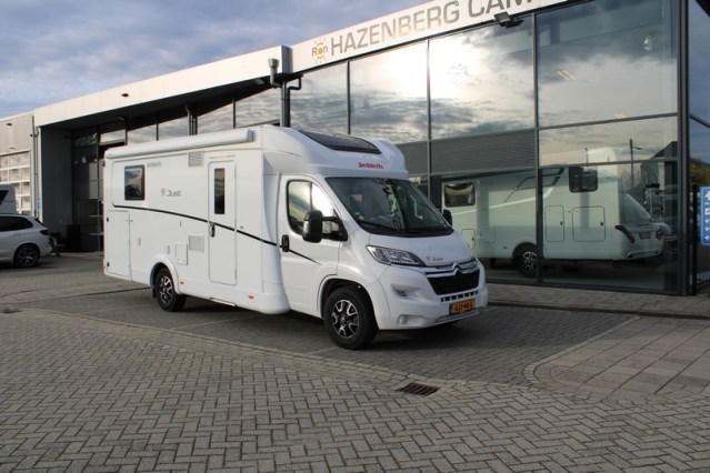 Dethleffs 7052 DBM Just 90 Queenbed + hefbed riante garage (94  foto: 1