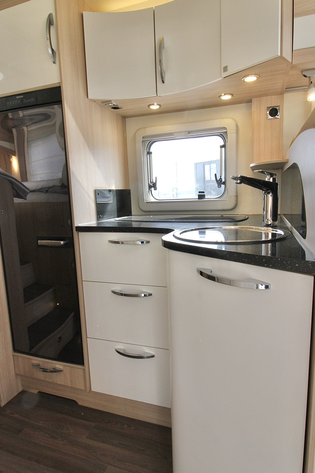 Bürst Nexxo T 690 foto: 12