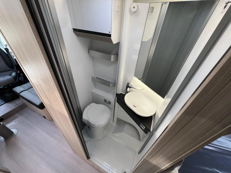Adria Compact Supreme DL AUT | OVEN | ADAP. CRUISE  foto: 10