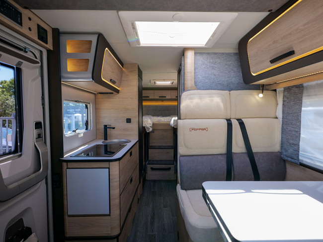 Weinsberg CaraCompact 600 MEG modelo 2027, autom&aacute;tico foto: 13