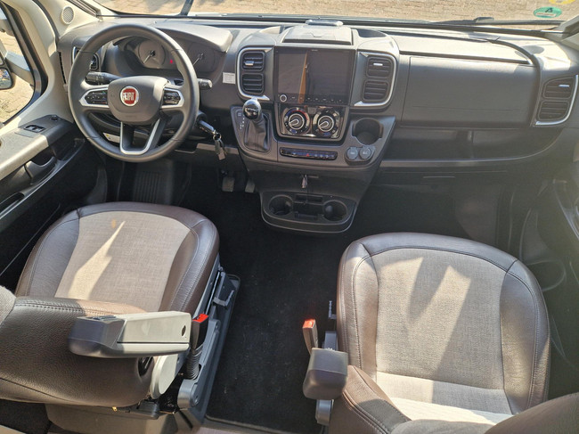 Adria Coral 600SL Axess Automatik | L&auml;ngsbetten | Tempomat | Dachklimaanlage | Fahrradtr&auml;ger | Etc. Foto: 11