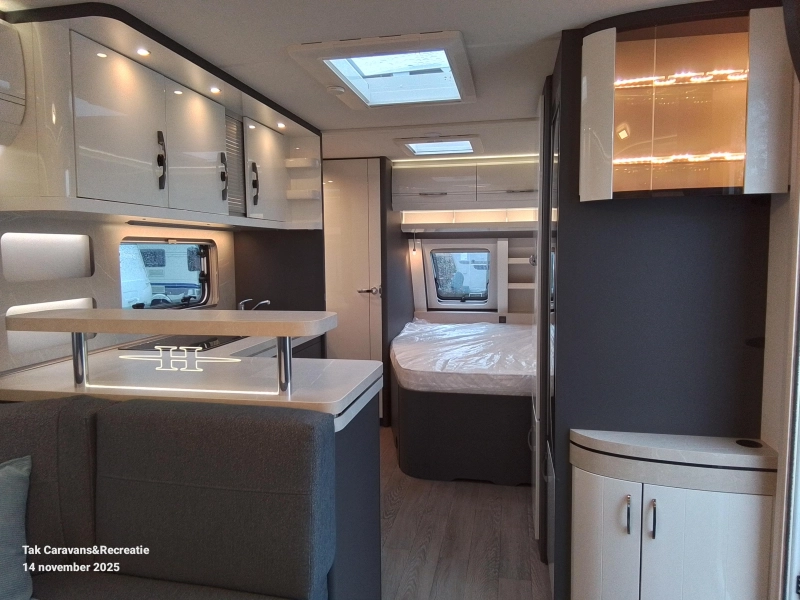 Hobby Excellent 560 CFE Modelo 2026 Gran Asiento en C foto: 8