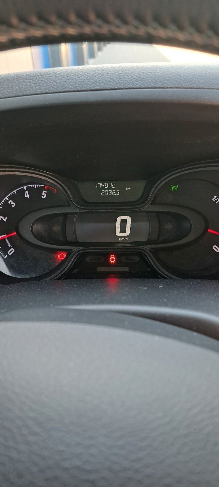 Opel Vivaro L2H2 foto: 15