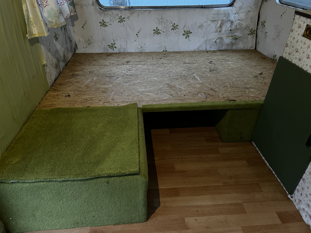 Overig Opknap caravan / slaapplek  foto: 6