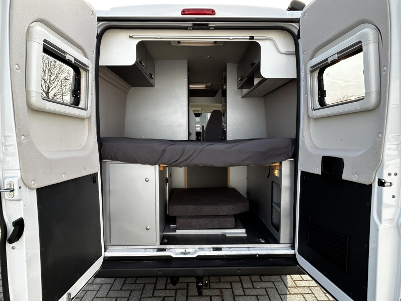 Weinsberg CaraTour 600 MQ Dwarsbed/9-traps automaat  foto: 6
