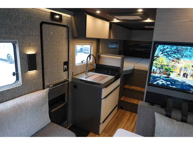 NIESMANN BISCHOFF iSmove 6.9 E 180Pk Automaat | Nieuw | Model 2026 foto: 7