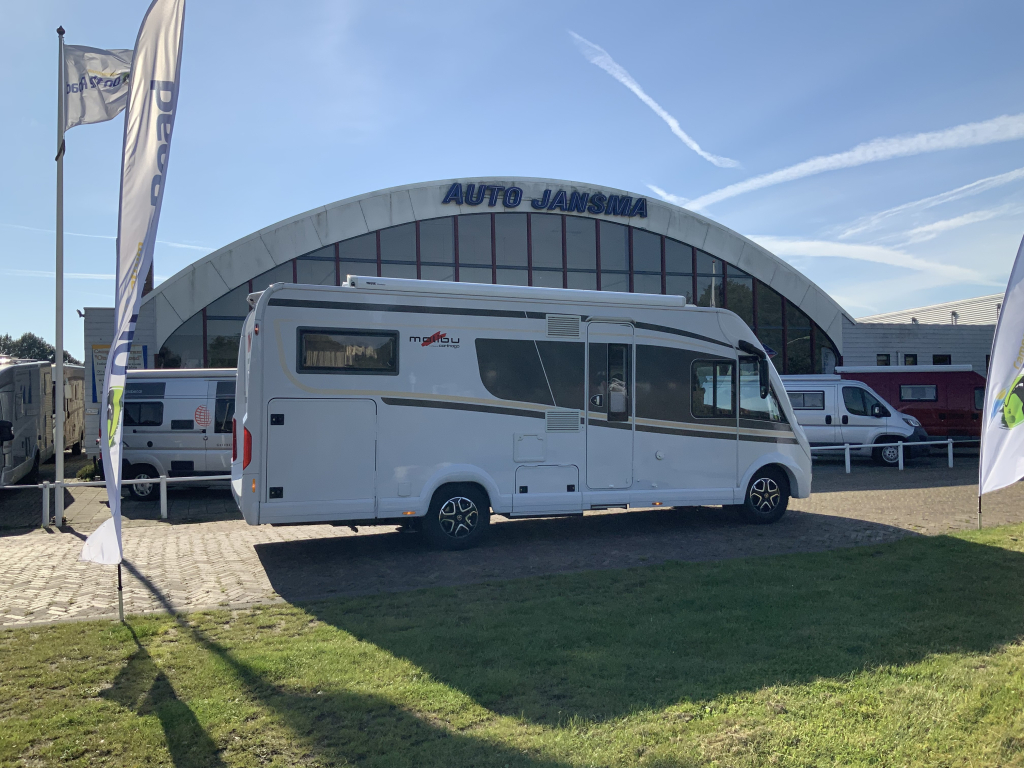 Carthago Malibu I 460 AUTOM&Aacute;TICO 150 CV Integral, Camas longitudinales y Cama abatible, Garaje, Aire acondicionado de motor, Aire acondicionado de techo, Sistema de nivelaci&oacute;n, Centro de autocaravanas en la carretera Marum foto: 36