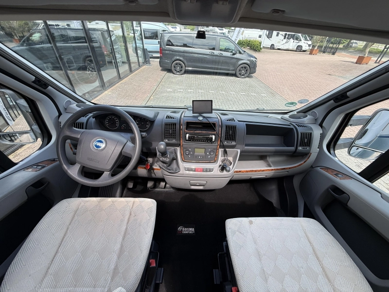 Dethleffs Advantage T 6611 Enkele Bedden 59000 km  foto: 9