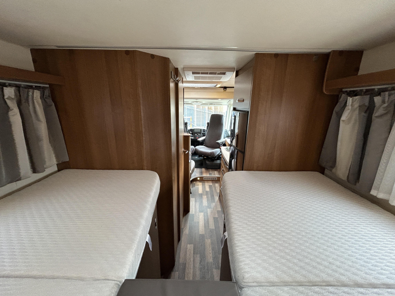 Knaus Van I 600 ME Hefbed, Solar, Schotel  foto: 18
