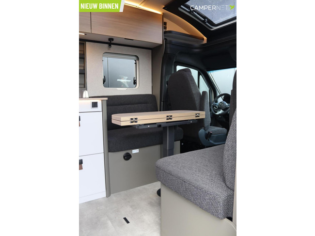 Hymer GT-S 685 170pk Automaat | Face to Face | Oven | Dieselverwarming | Winterpakket | Gescheiden Douche | Lengtebedden | Nieuw uit v foto: 4