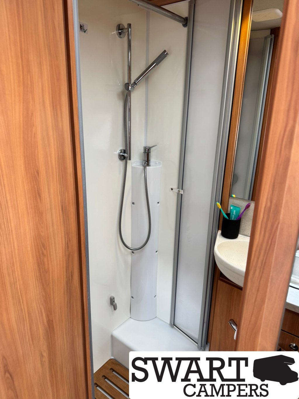 Hymer Tramp T 578 CL, single beds photo: 17