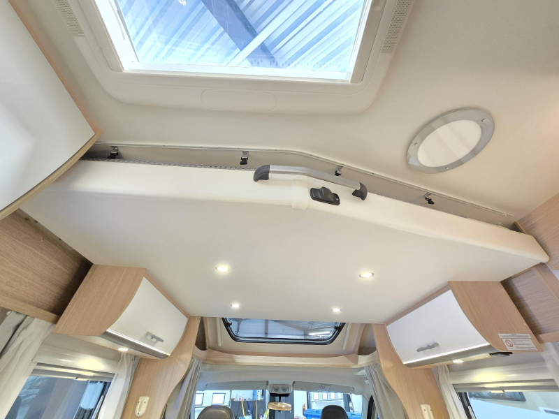 Sunlight T 64 Lengtebed Hefbed  foto: 8